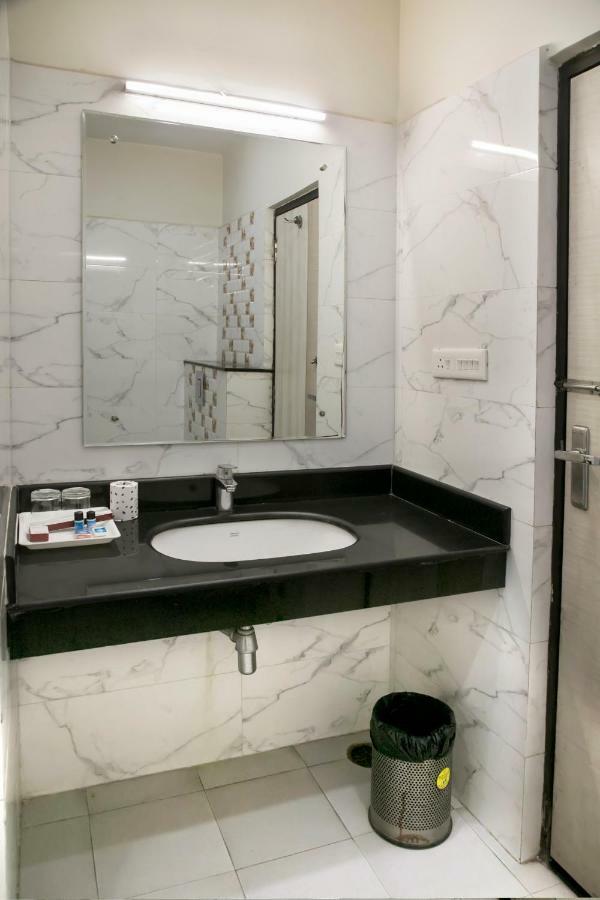 Ganges Grand Hotell Varanasi Eksteriør bilde