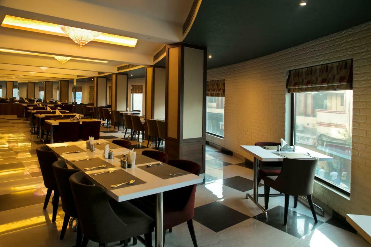 Ganges Grand Hotell Varanasi Eksteriør bilde