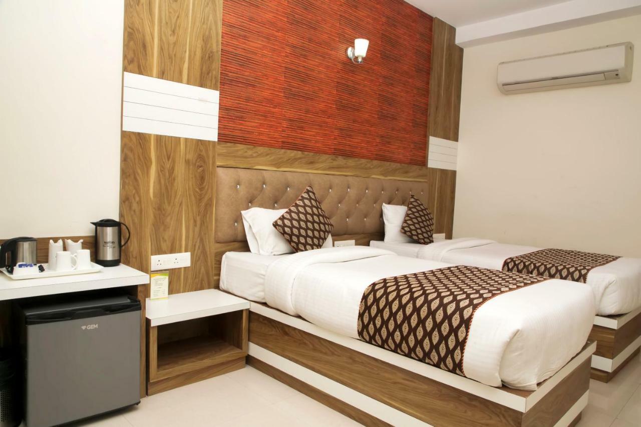 Ganges Grand Hotell Varanasi Eksteriør bilde