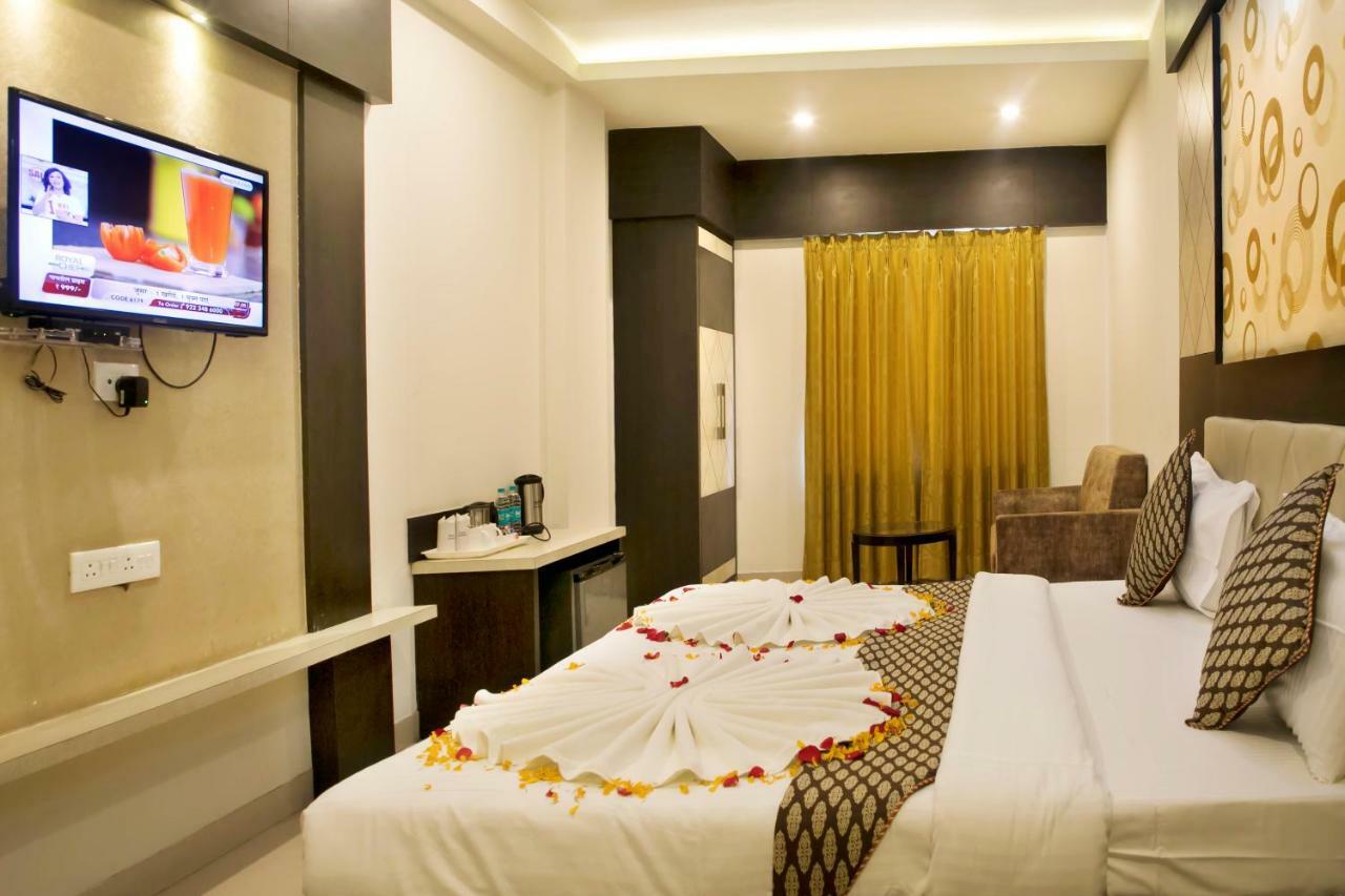 Ganges Grand Hotell Varanasi Eksteriør bilde