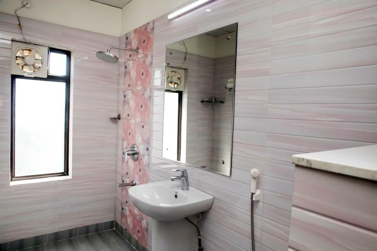Ganges Grand Hotell Varanasi Eksteriør bilde