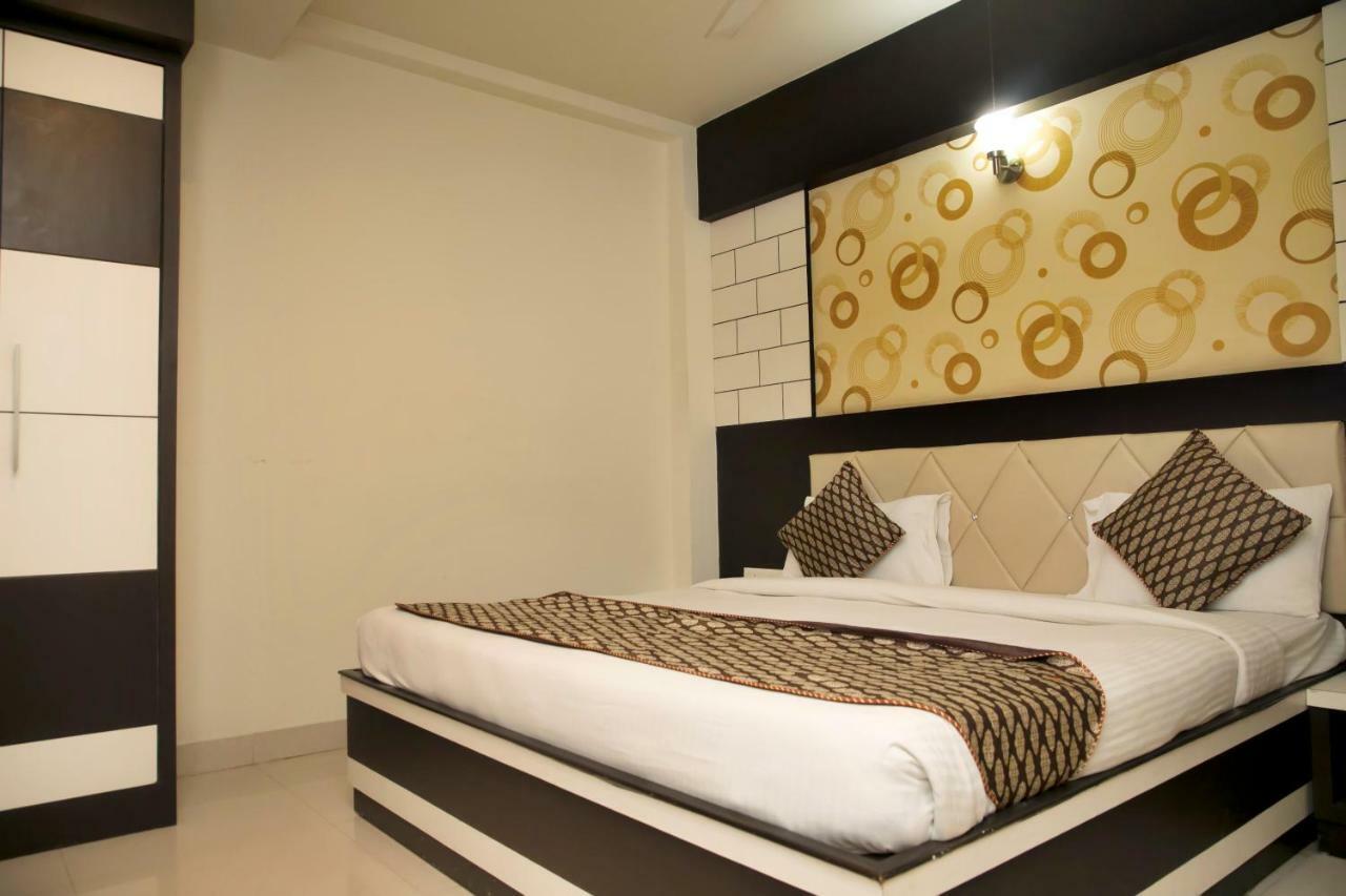Ganges Grand Hotell Varanasi Eksteriør bilde