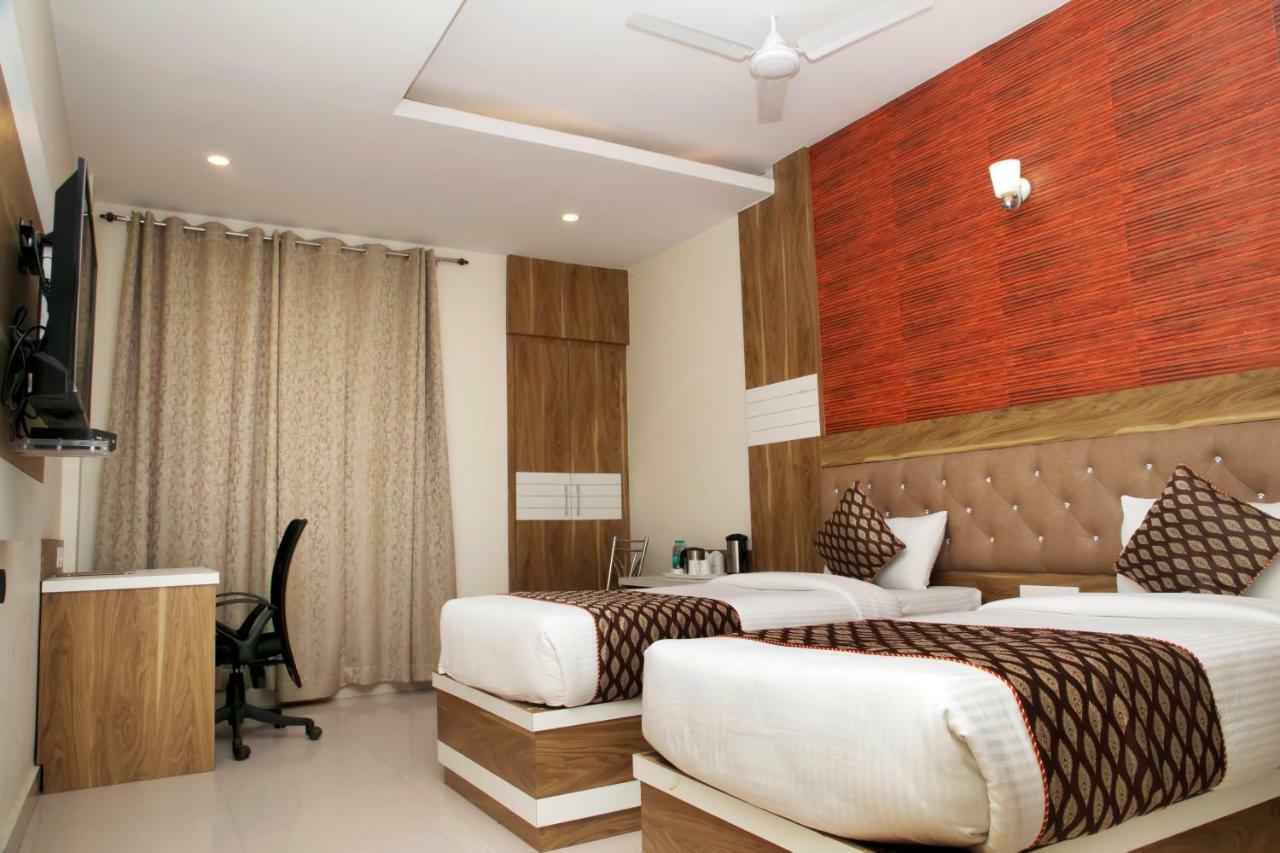 Ganges Grand Hotell Varanasi Eksteriør bilde