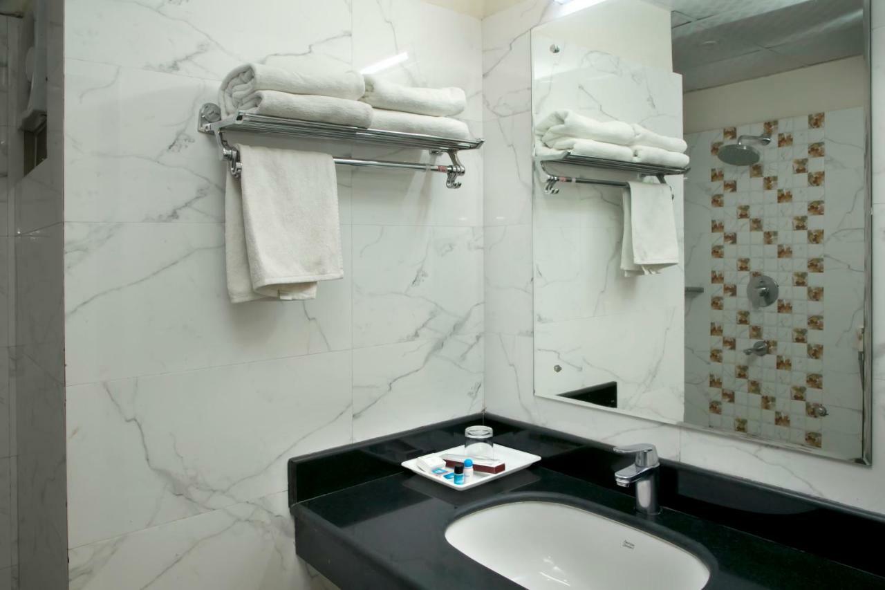 Ganges Grand Hotell Varanasi Eksteriør bilde